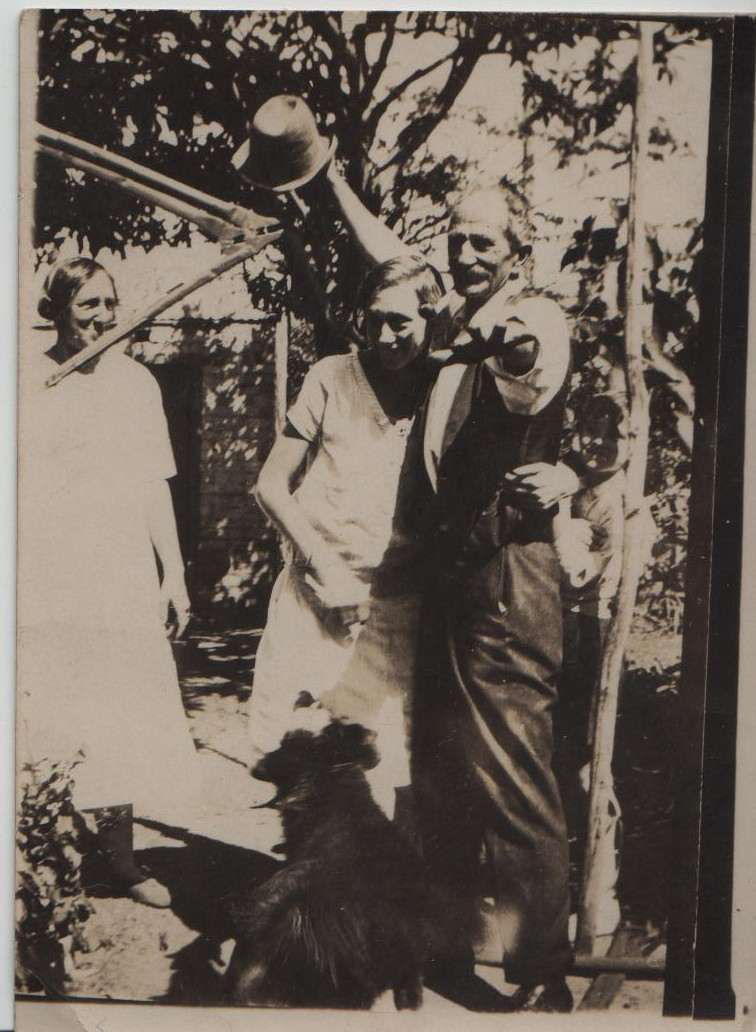 Anne Dawe with her Mum and Dad